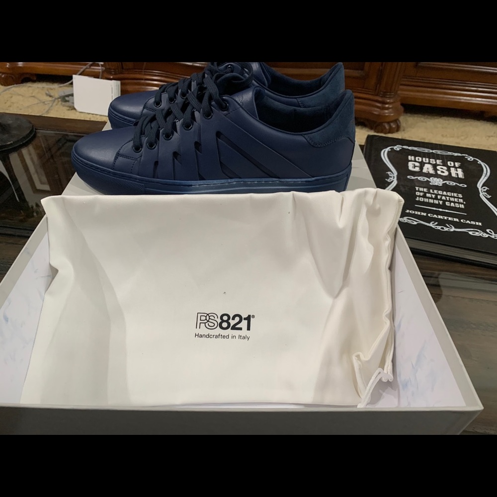 Ps 821 sneakers